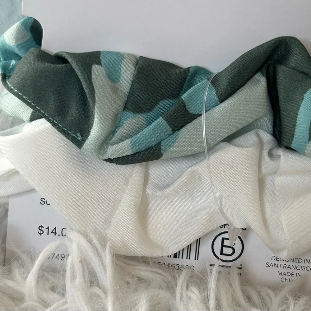 🩶5/$30 Athleta Bright White and Teal Camo Luxe Peat Scrunchies Set of 2  NEW